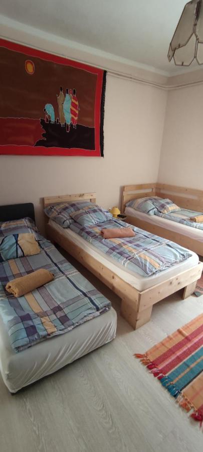Orsi Apartman / Vendeghaz Kecskemet Luaran gambar