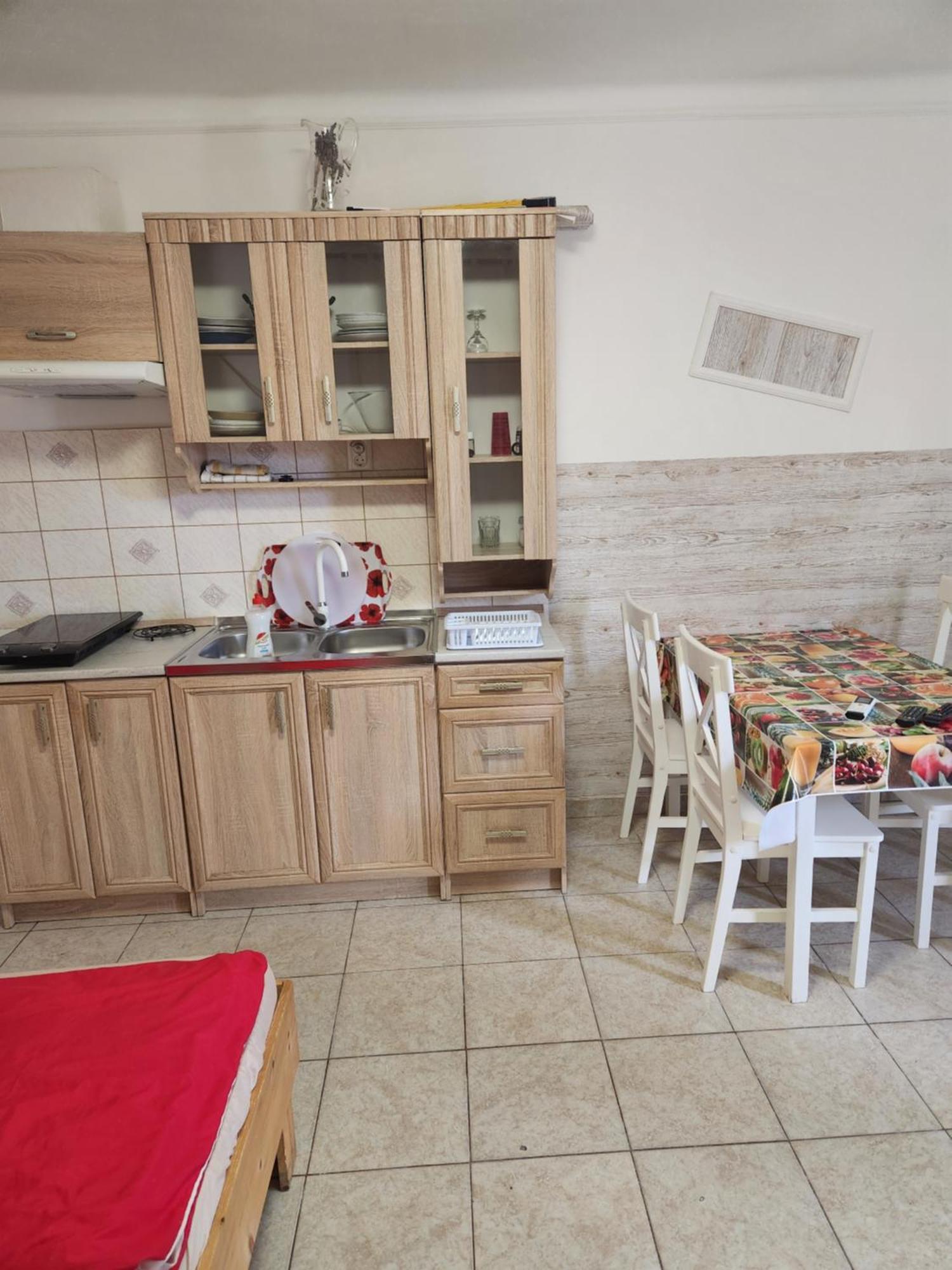 Orsi Apartman / Vendeghaz Kecskemet Luaran gambar