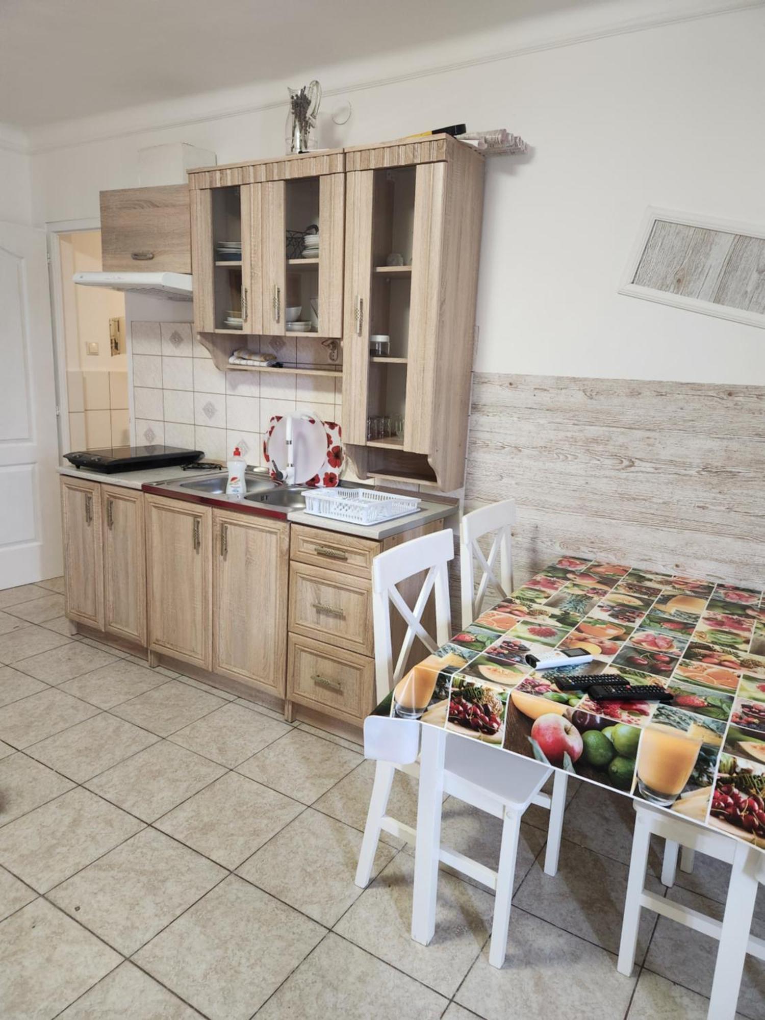 Orsi Apartman / Vendeghaz Kecskemet Luaran gambar