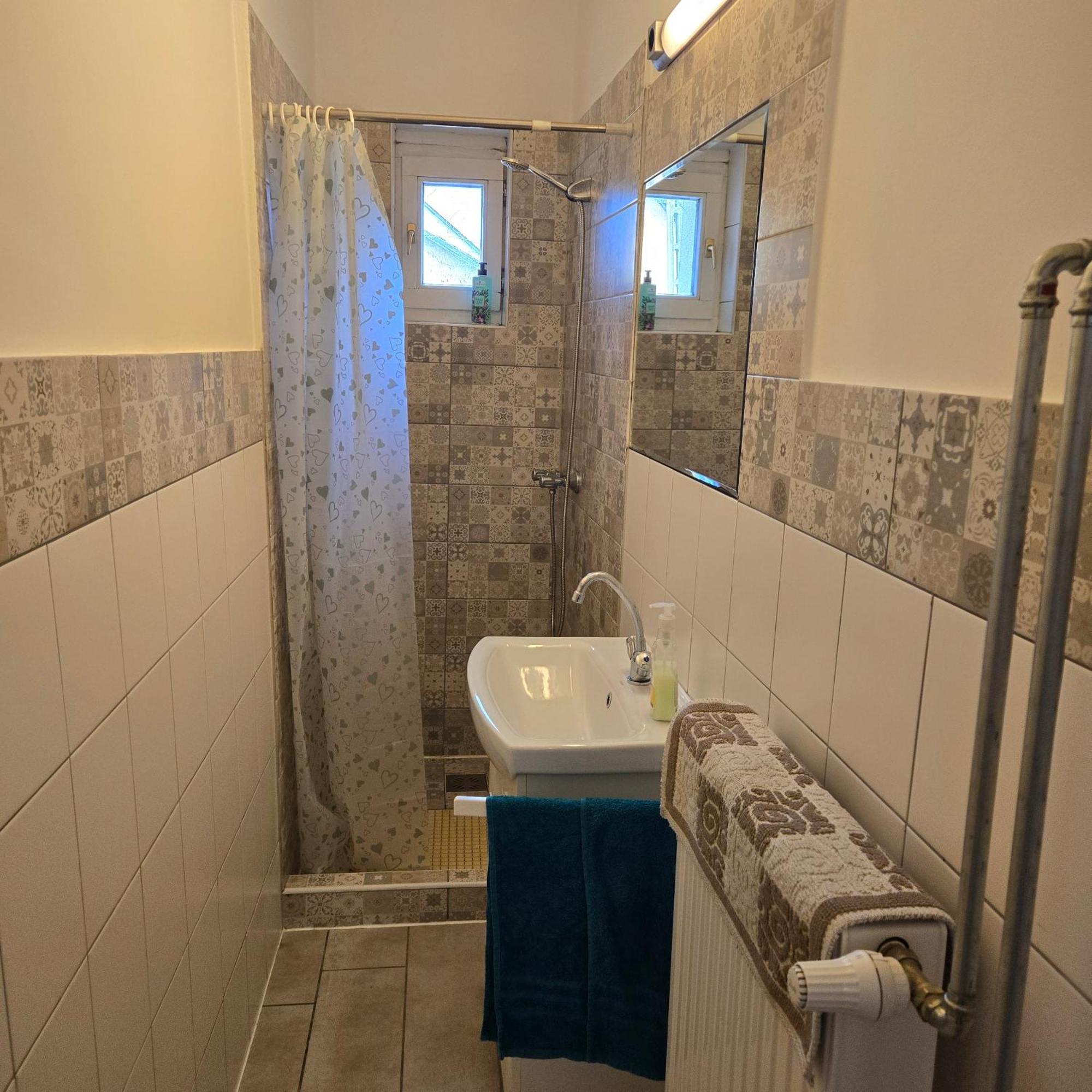 Orsi Apartman / Vendeghaz Kecskemet Luaran gambar